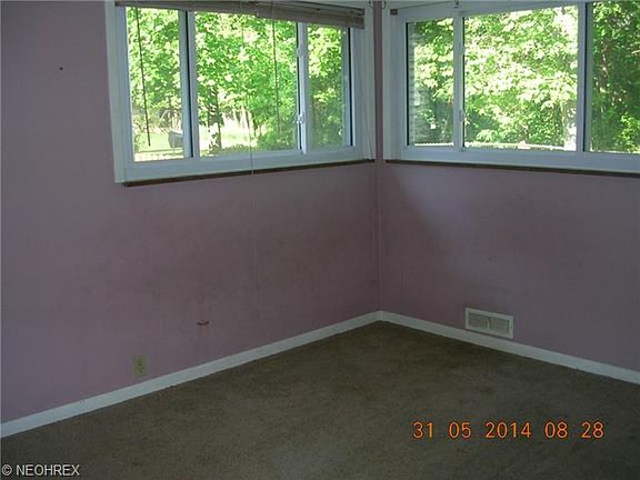 5th image of 7166 Oak Ln