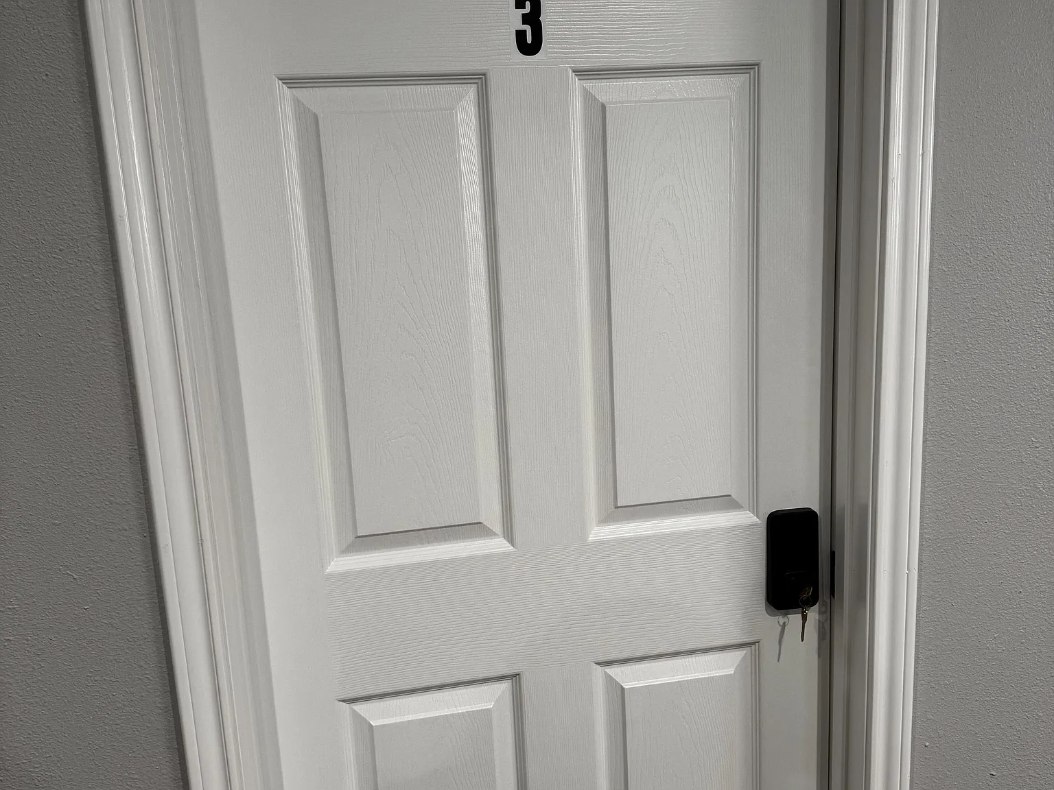4 bed, 3.0 bath, 3642 sqft, $819 — Photo 4