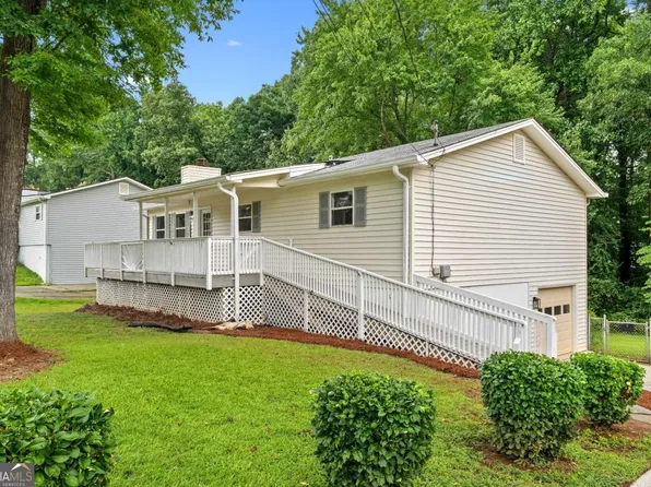 106 Caldwell Rd, Lawrenceville, GA 30046