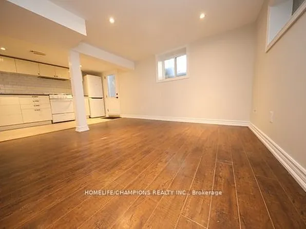 1444 Dundas St E, Toronto, ON M4M 1S8