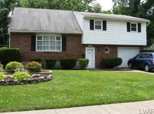 2233 Pinehurst Rd, Bethlehem, PA 18018