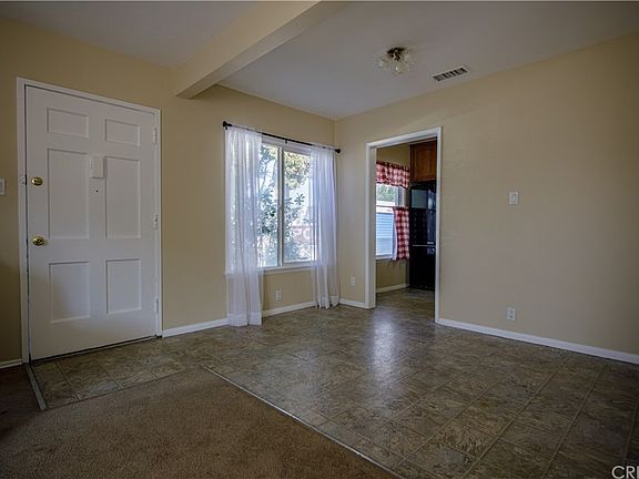 5th image of 7512 Balboa Blvd