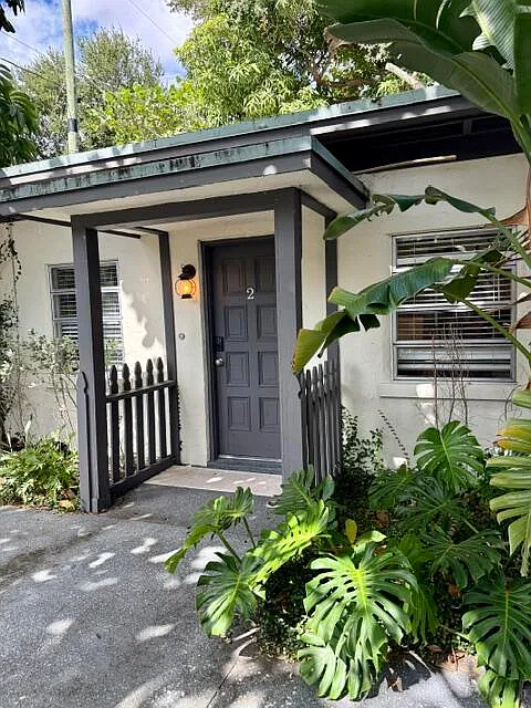 Studio, 1.0 bath, 450 sqft, $1,800 — Photo 1