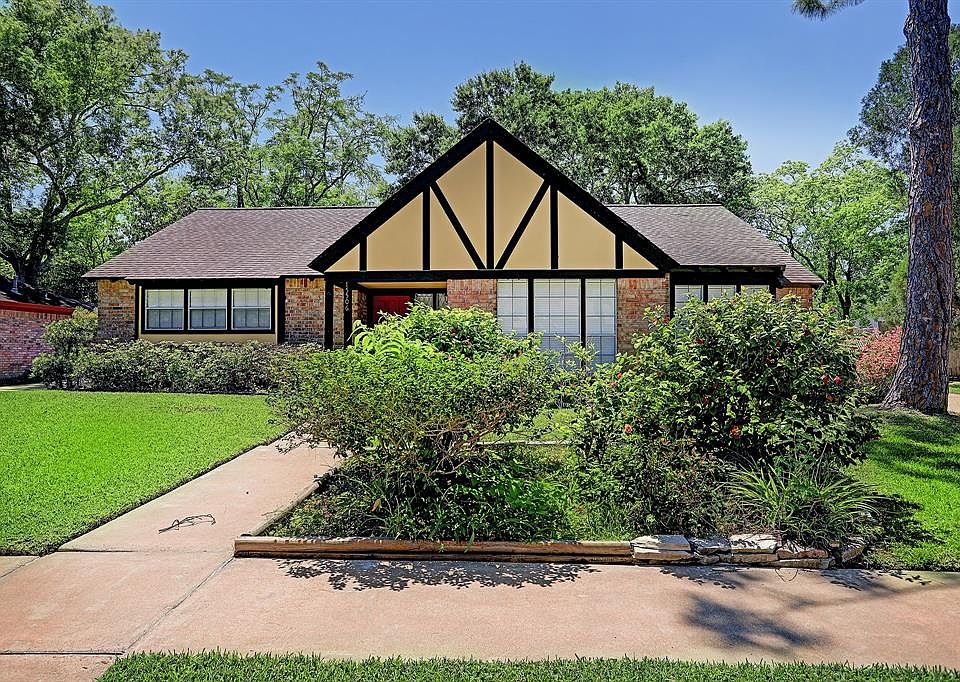1st image of 15506 Baybrook Dr