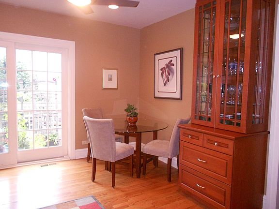 Breakfast room