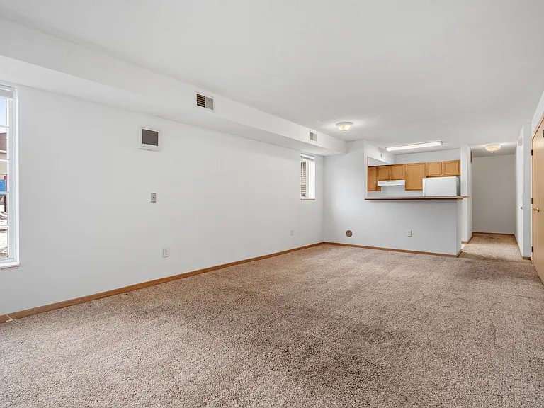 Clark Place Apartments & Townhomes — Photo 34