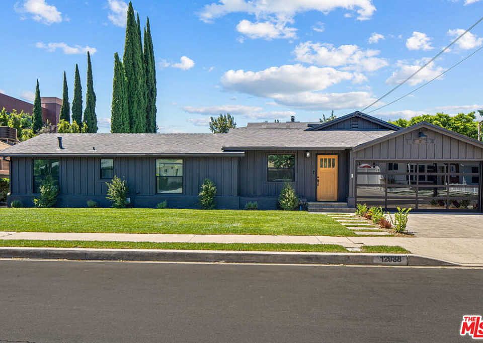 1st image of 12938 La Maida St