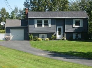 950 River Rd, Brunswick, ME 04011