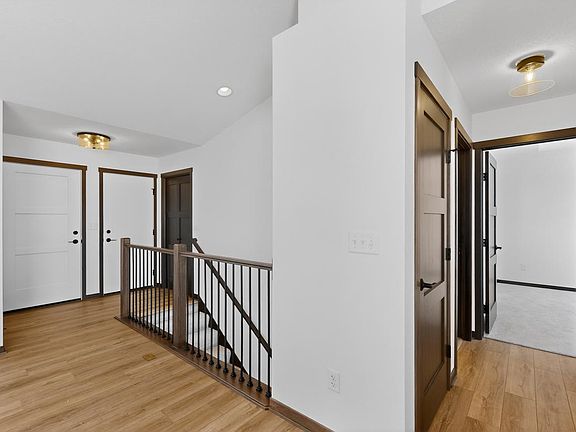 3rd image of 6222 Cody Pl NW