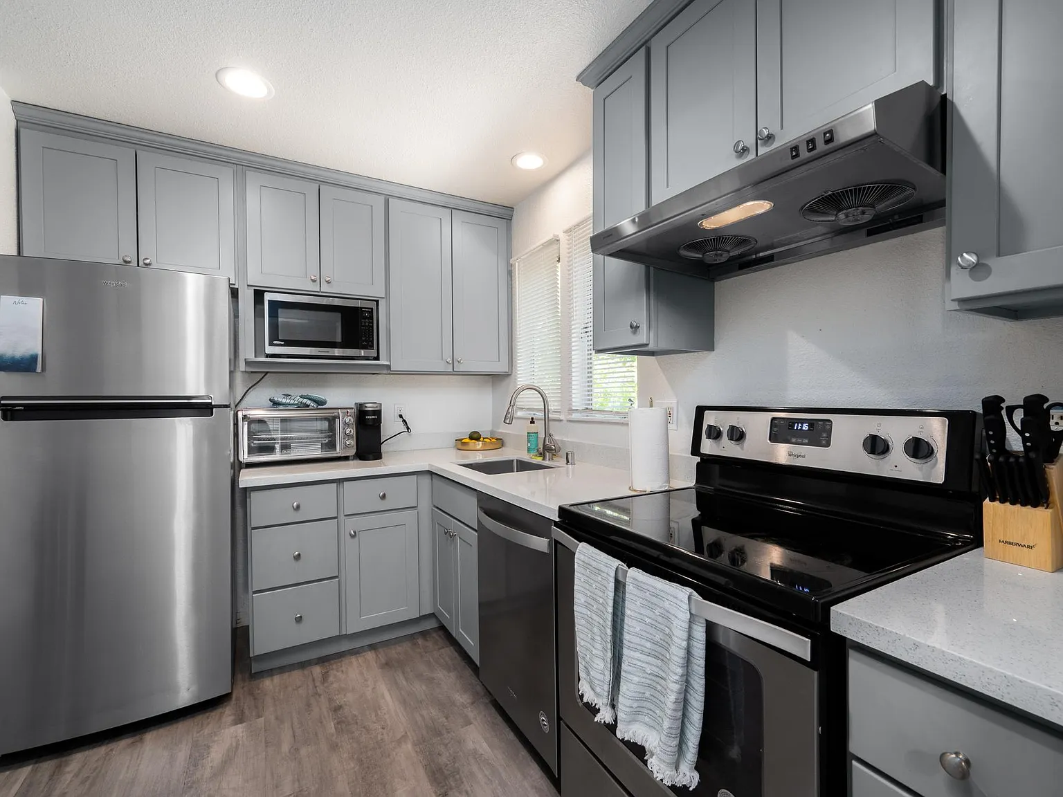 2045 Camel Ln — Photo 4