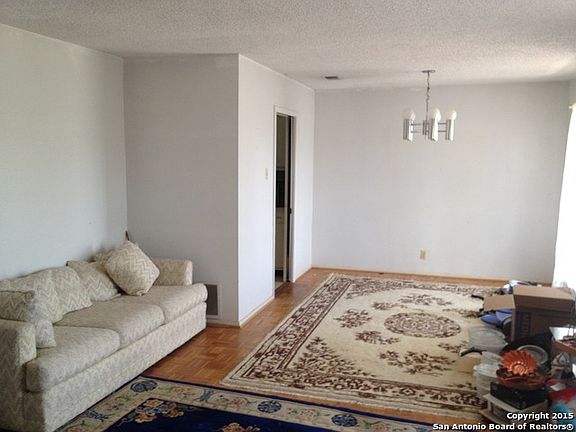 2nd image of 5301 La Cieniga St