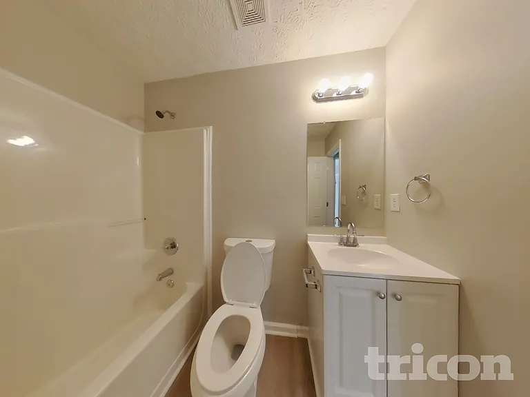 20 E Lawn Dr — Photo 15