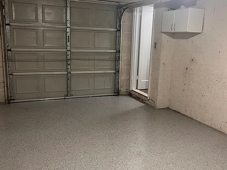 386 Lawton Ave — Photo 12