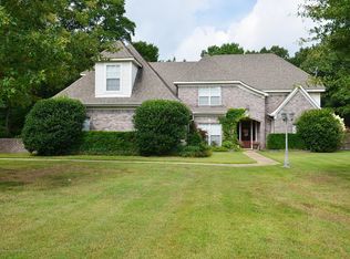 1233 Greers Landing Dr, Hernando, MS 38632