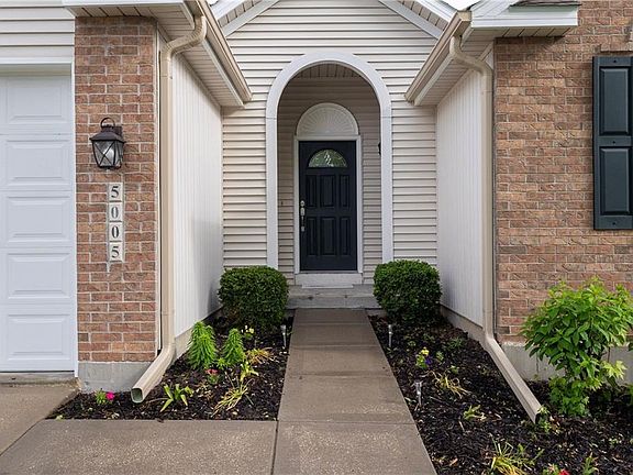 3rd image of 5005 NW Flintridge Dr