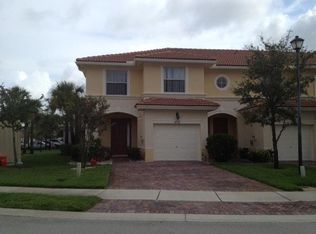 229 River Bluff Ln, Royal Palm Beach, FL 33411