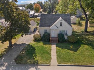 416 G Ave, Kalona, IA 52247