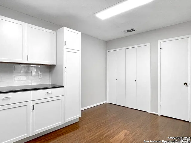 11520 Huebner Rd #108 — Photo 15