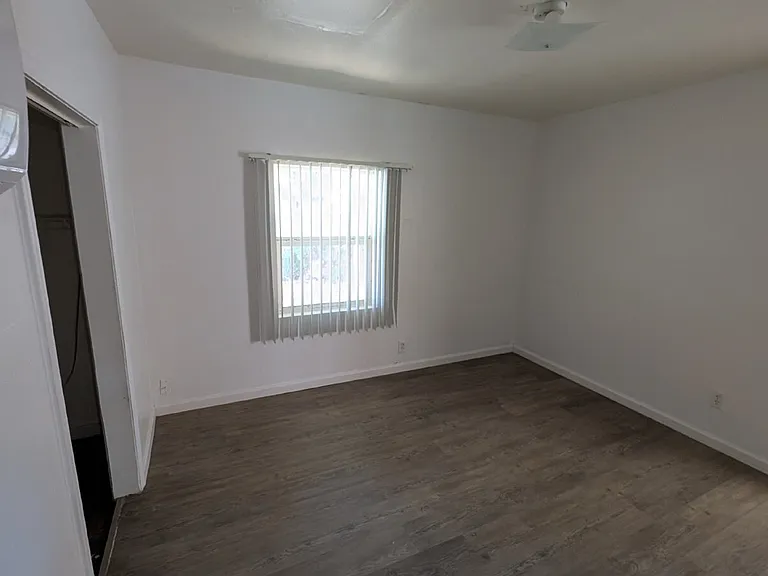 140.5 S G St — Photo 8