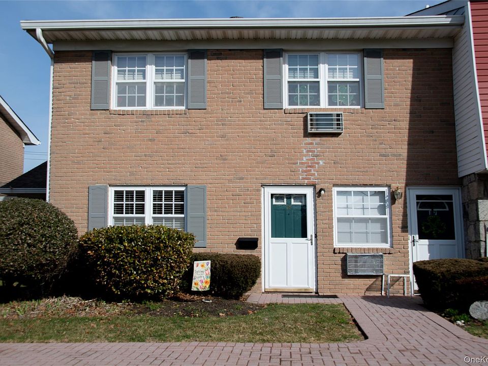 1st image of 18 Springwood Drive #A