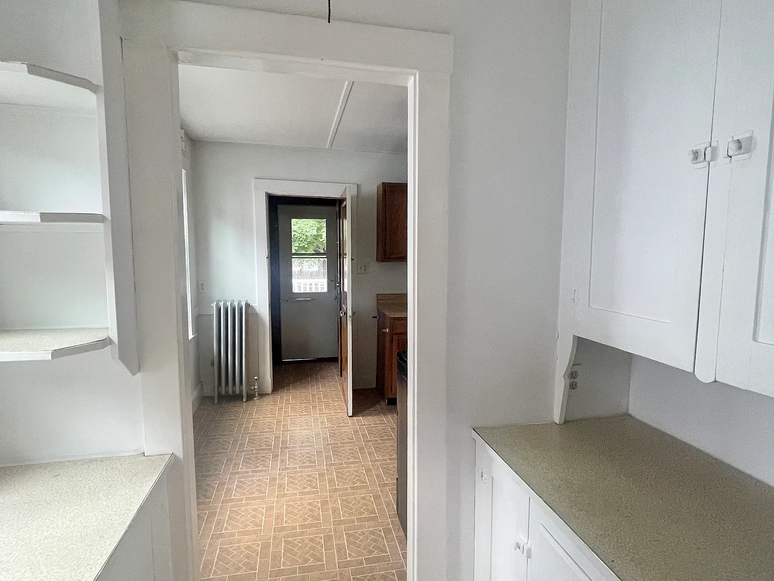 2 bed, $3,200 — Photo 4