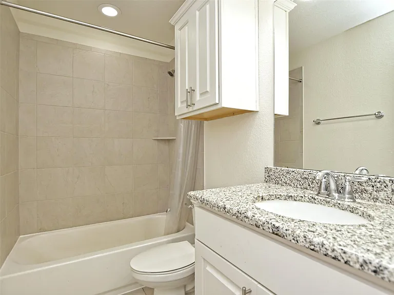 9703 Bayshore Bnd #81 — Photo 25