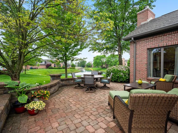 2329 Feather Ln, Marion, OH 43302