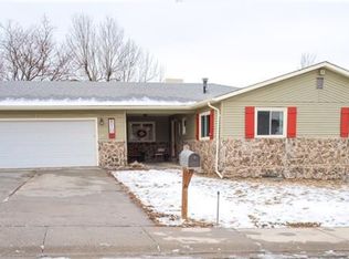 870 Kerry Dr, Casper, WY 82609