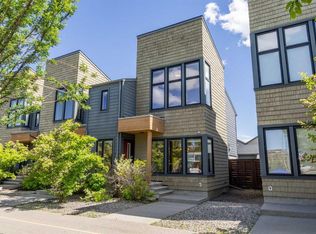 140 W Walden Gate SE, Calgary, AB T2X 0P3
