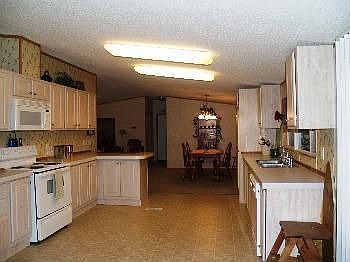 5th image of 1620 Blue Spruce Dr