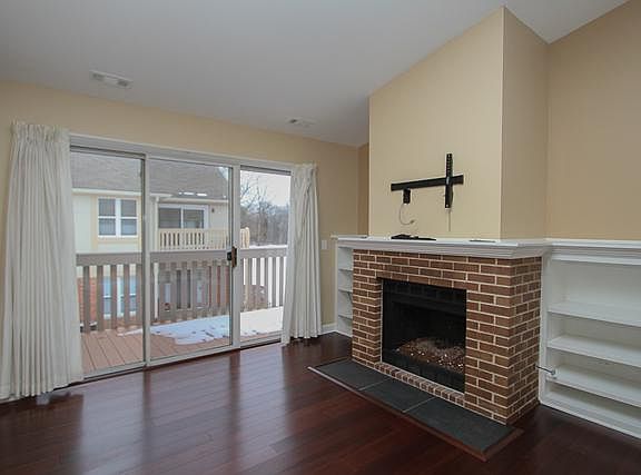 3rd image of 1263 Streamwood Ln #328