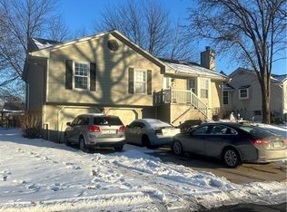 3415 S Davidson Ct, Independence, MO 64055