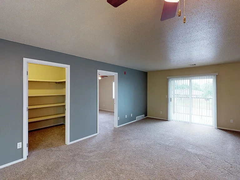 Sierra Vista Apartments — Photo 89