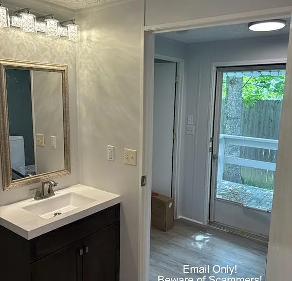240 Bybee Rd — Photo 15