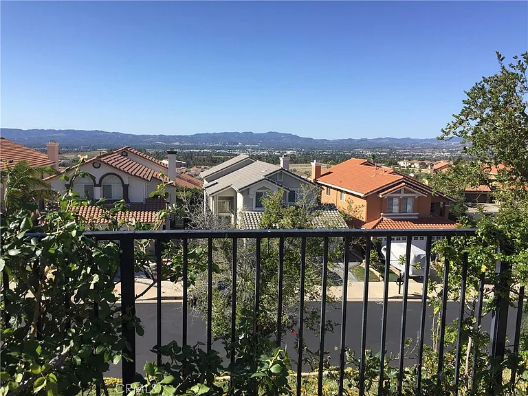 19850 Sierra Meadows Ln — Photo 49