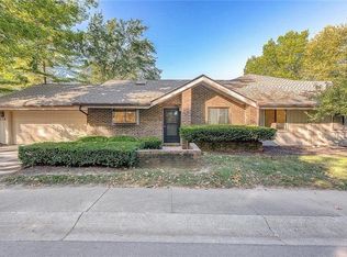 4132 Tupelo Dr, Columbus, IN 47201