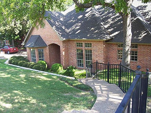2nd image of 11605 Blue Creek Dr