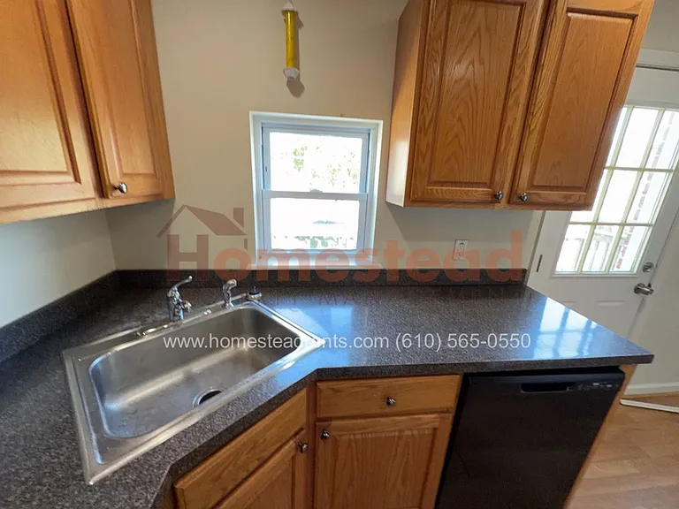 132 Abbey Ter — Photo 9