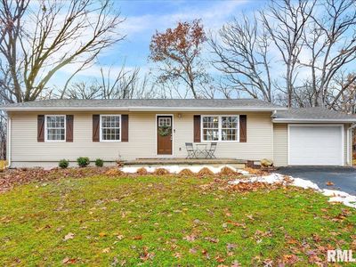 104 Hawthorne Ct, Dahinda, IL, 61428