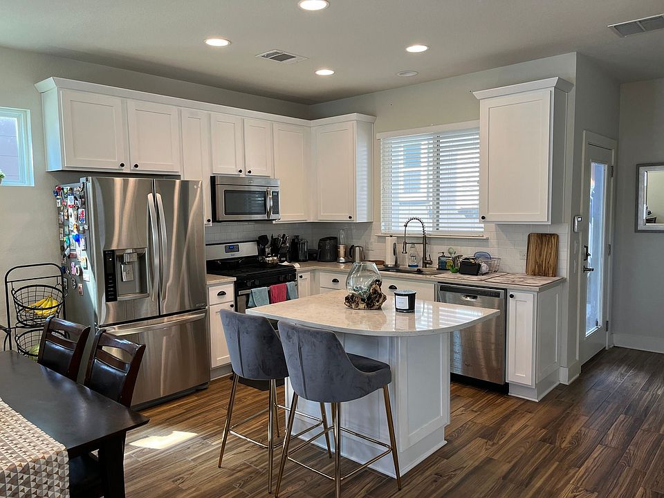 Open kitchen