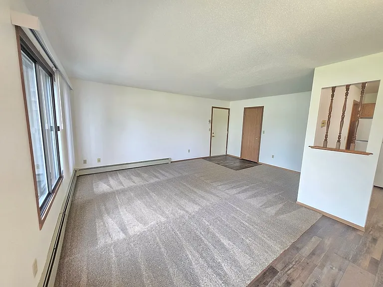 Chaplewood 2 Apartments — Photo 4