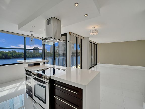 2nd image of 936 Intracoastal Drive #3F