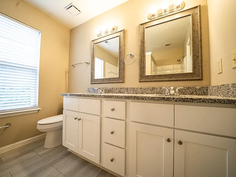 8219 Brynmar Dr — Photo 10