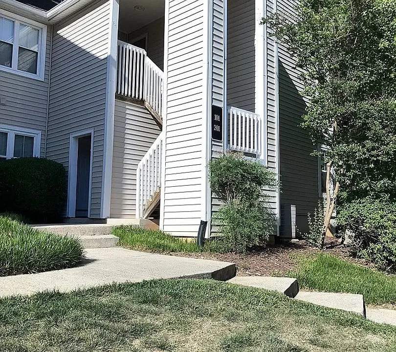 6000 Winterpointe Ln #101