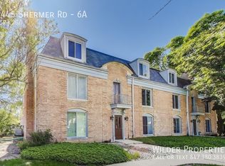 1445 Shermer Rd APT 6A, Northbrook, IL 60062
