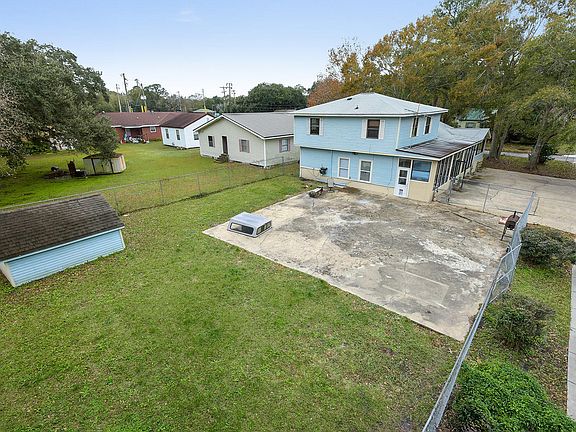 4th image of 2102 Polk Ave
