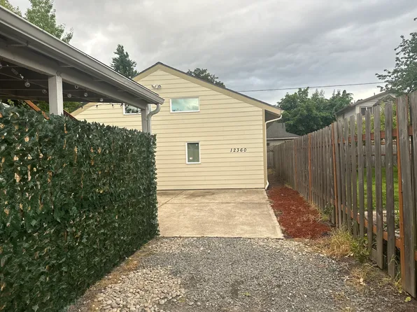 12360 SW 7th St, Beaverton, OR 97005
