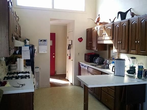 4th image of 2416 Dalton Ave