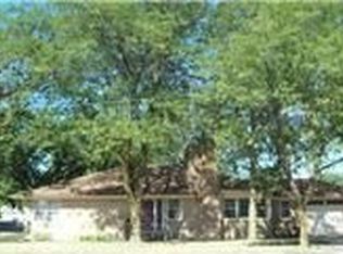 401 N Main St, Hoisington, KS 67544