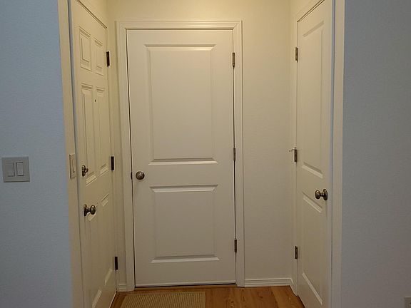 3rd image of 4941 Marian Dr NE